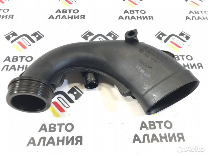 Патрубок воздушного фильтра Bmw 7-Series