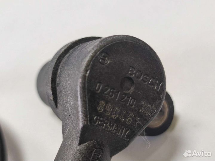 Датчик коленвала 405,409дв bosch