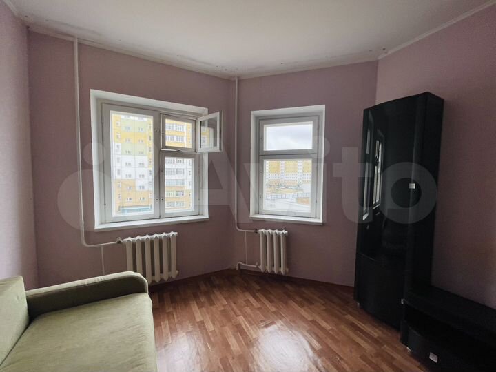 2-к. квартира, 57 м², 4/9 эт.