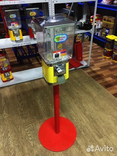 Автомат жвачка / Торговые автоматы механические