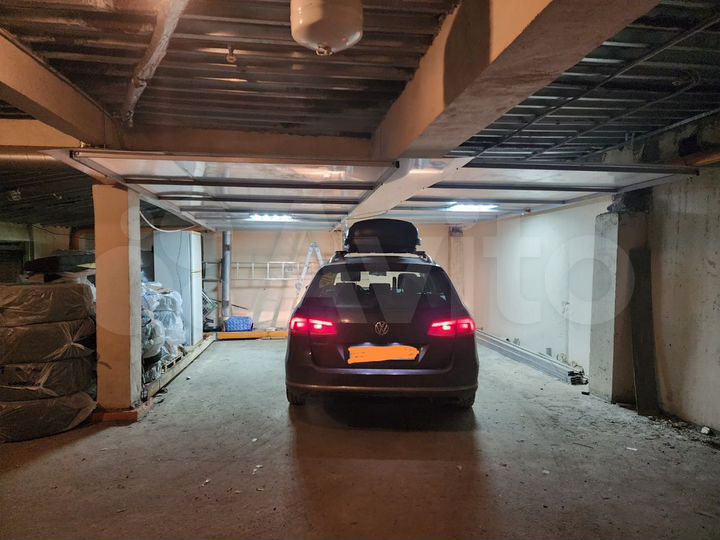 Машиноместо, 24 м²