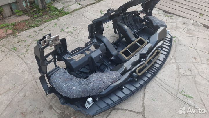 Передняя панель (торпедо) Mitsubishi lancer X