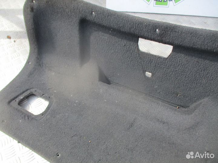 Обшивка крышки багажника VW Passat B5