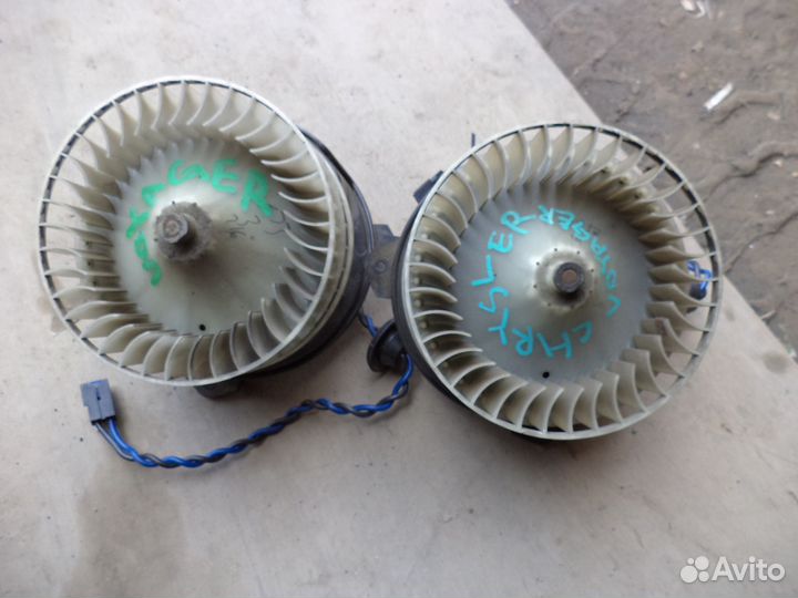 Моторчик печки Voyager IV Caravan 2004-2007