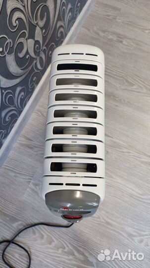 Масляный радиатор De'Longhi G 010715 R Италия