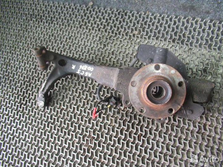Ступица передняя правая Volkswagen Passat B5 1999