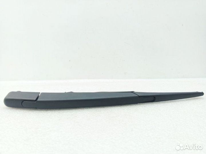 Поводок стеклоочистителя задний Nissan Qashqai J11