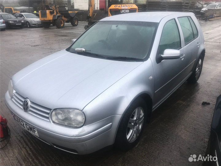 Разбор на запчасти Volkswagen Golf 4