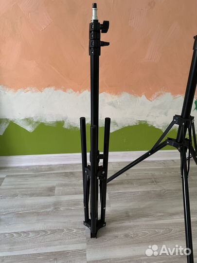 Штатив / трипод для лампы / телефона