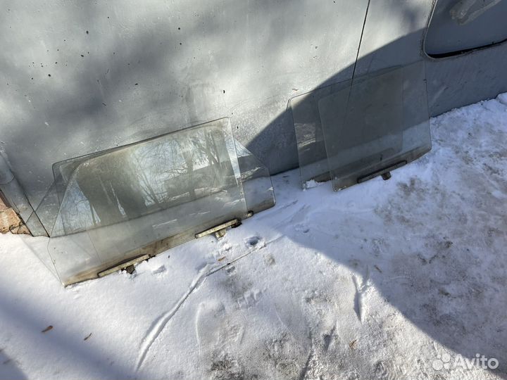 Стекла Газ 31029