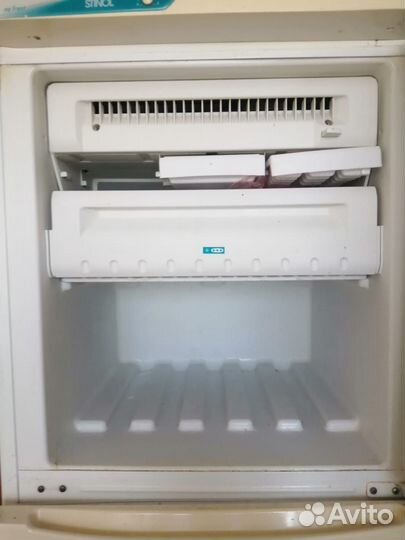 Холодильник бу Stinol