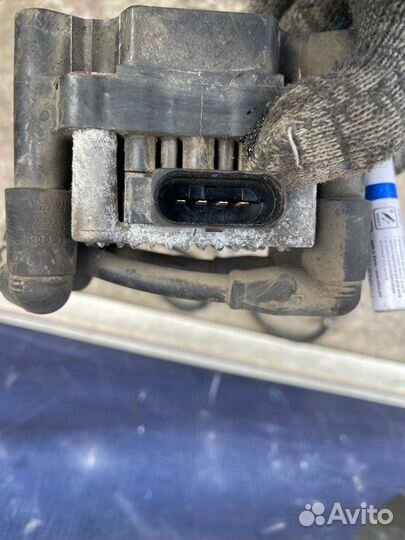 Катушка зажигания Volkswagen Golf 6 BSE 1.6 2010