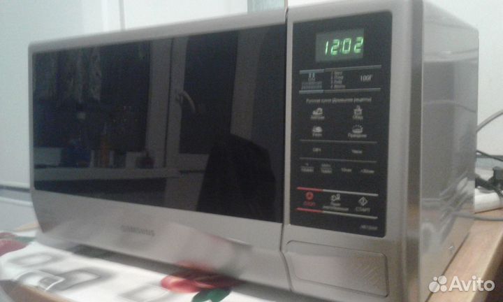 Микроволновая печь. Samsung. ME732KR