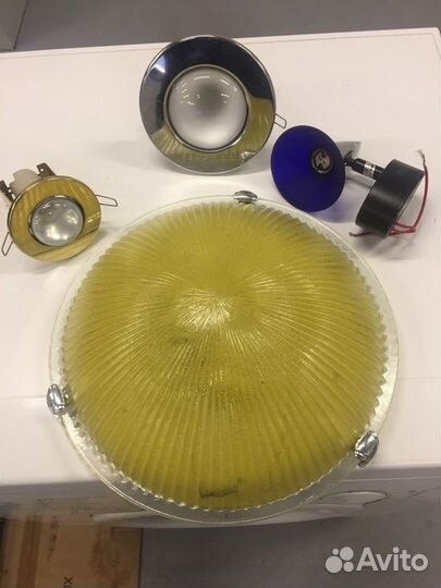 Светильник потолочный точечный