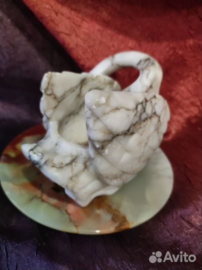 Статуэтка лебедь мрамор