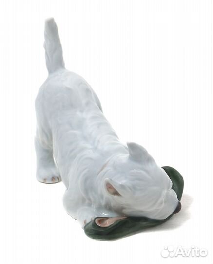 Фарфоровая фигура 