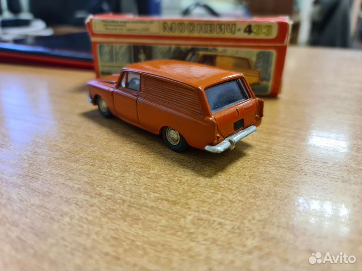 Модель СССР 1 43. Москвич 433 А5 черное дно