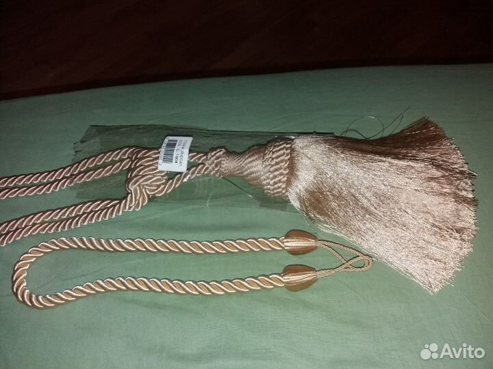 Подхваты для штор, кисть