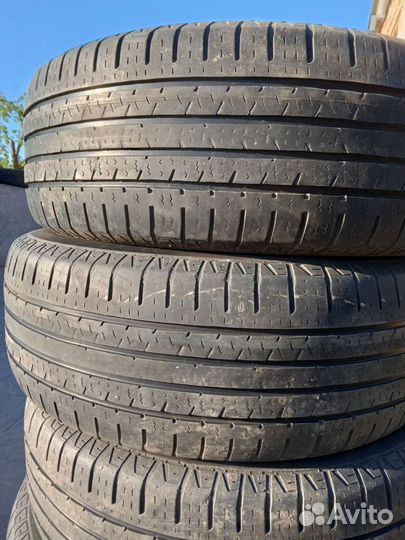 Continental CS 21 215/65 R16