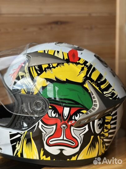 Продаю женский мотошлем