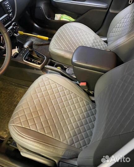 Автомобильные чехлы на Kia Rio 4 (2017+)