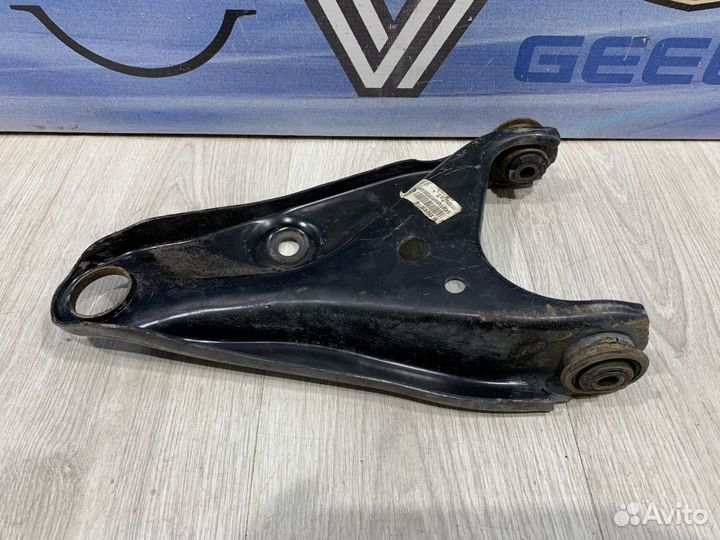 Рычаг подвески Renault logan Лев