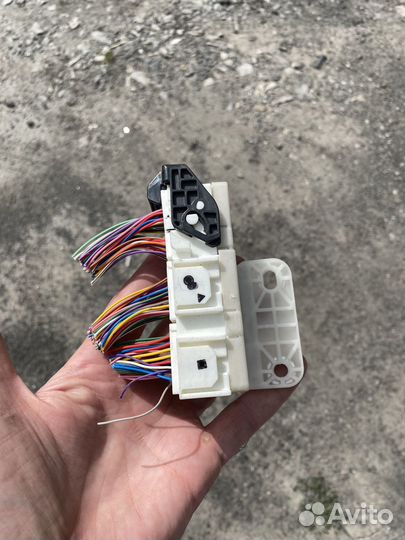 Блок управления Camry 40