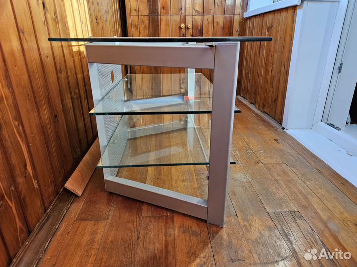 Стол стеклянный под телевизор