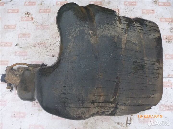 Бак топливный Volkswagen Golf MK2 RF 1988