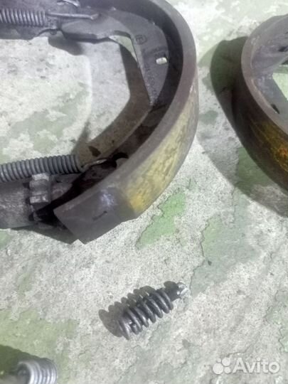 Колодки ручника бмв х5 е53