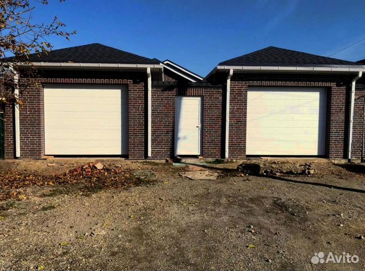 Секционные ворота