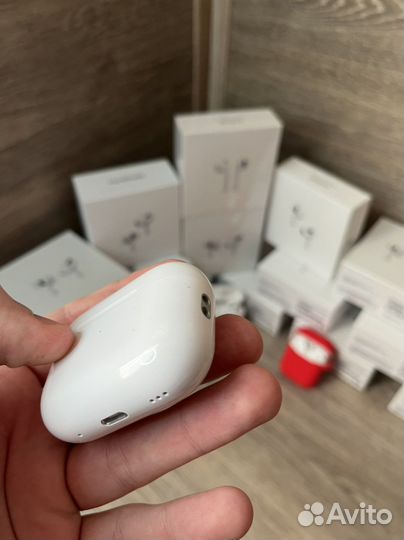 AirPods с бесплатной доставкой