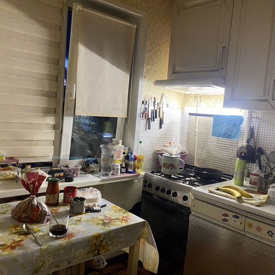 2-к. квартира, 47 м², 4/4 эт.