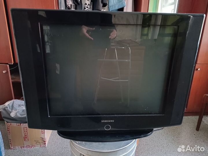 Телевизоры Samsung и Shivaki