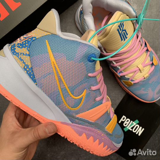 Кроссовки Nike Kyrie 7