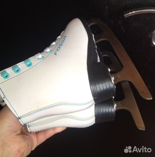 Продам коньки детские