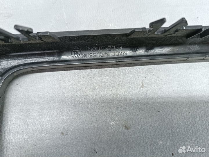 Рамка магнитолы Skoda Rapid