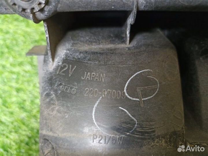 Стоп-сигнал левый Mitsubishi Delica PF6W