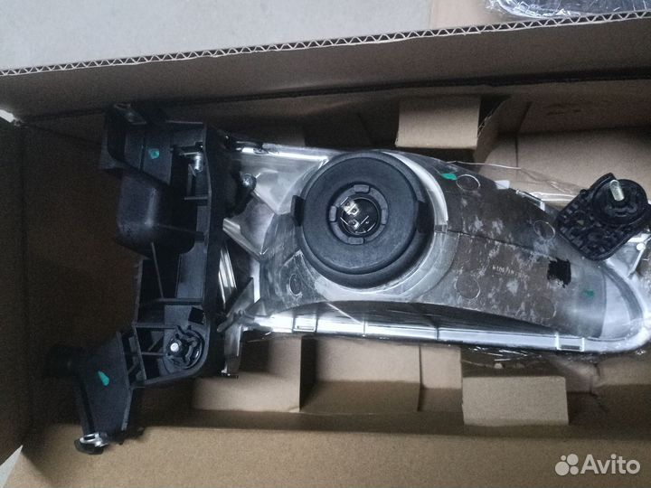 Фары Feberg для Toyota Corolla 1998-2000