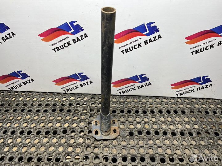 Кронштейн крыла заднего