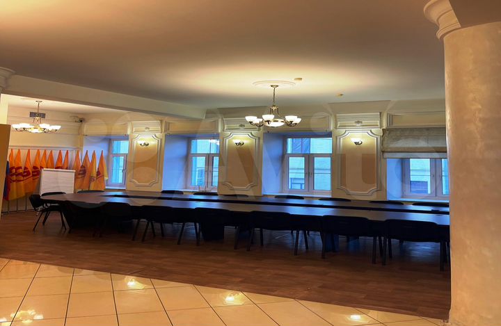 Офисы в особняке класса В+, 785 м²