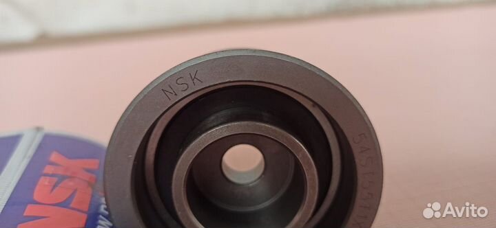Ролик натяжной NSK Toyota Corolla 1350311030