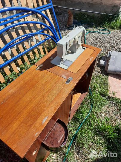 Швейная машина подольск 132
