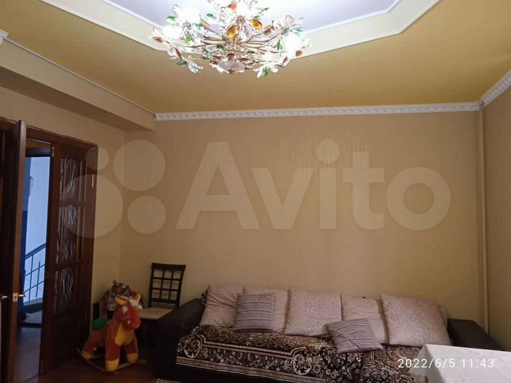 2-к. квартира, 54 м², 4/4 эт.