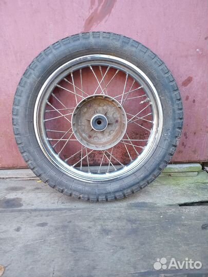 В продаже колесо мотоцикла Восход 3м