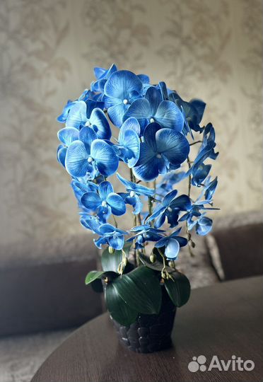 Искусственные цветы и деревья