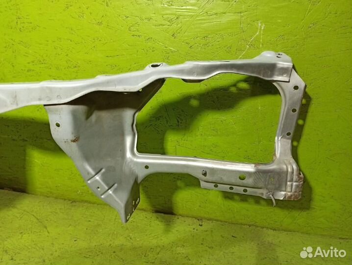 Панель телевизора верхняя Nissan Primera P12 седан