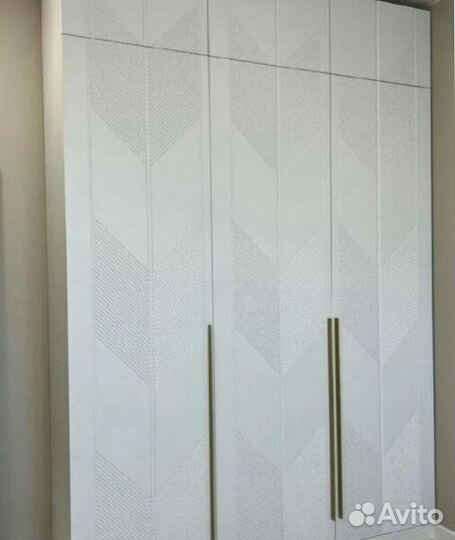 Дизайнерский шкаф