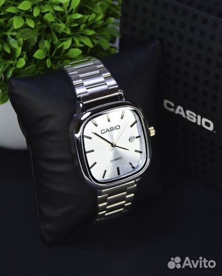 Часы мужские Casio квадратные