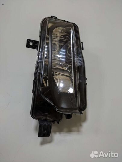 Противотуманная фара правая Volkswagen Transporter